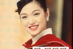 李珊珊心惊在线观看,李珊珊演绎惊悚悬疑，揭秘网络世界的恐怖真相