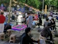 网红爆料地摊事件视频,揭秘街头热传视频背后的真相