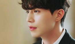 韩国娱乐圈爆料李栋旭,李栋旭疑涉绯闻，真相究竟如何？
