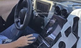 新款奔驰c内饰爆料视频,豪华升级，科技感十足