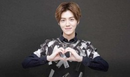 爆料鹿晗奶茶店视频大全,明星日常与粉丝互动瞬间